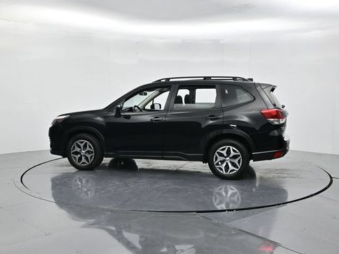 Used 2024 Subaru Forester Premium AWD/4WD image 7