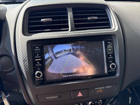 Used 2025 Mitsubishi Outlander Sport ES AWD/4WD image 26