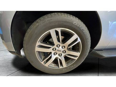 Used 2024 Ford Expedition XLT AWD/4WD image 21