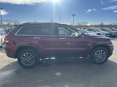 Used 2020 Jeep Grand Cherokee Limited w/ Luxury Group II image 8