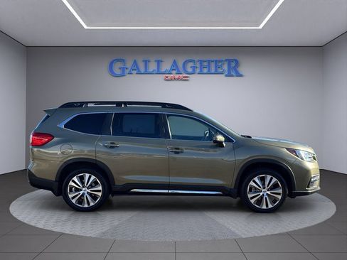 Used 2022 Subaru Ascent Limited w/ Technology Package image 3