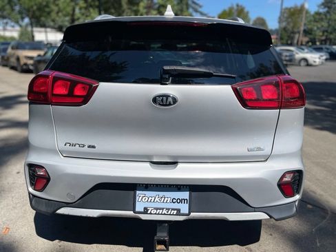 Used 2020 Kia Niro LX FWD image 5