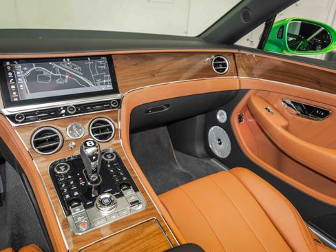 Certified 2024 Bentley Continental GT V8 AWD/4WD image 23