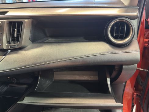 Used 2015 Toyota RAV4 XLE w/ Outdoor Package AWD/4WD image 28