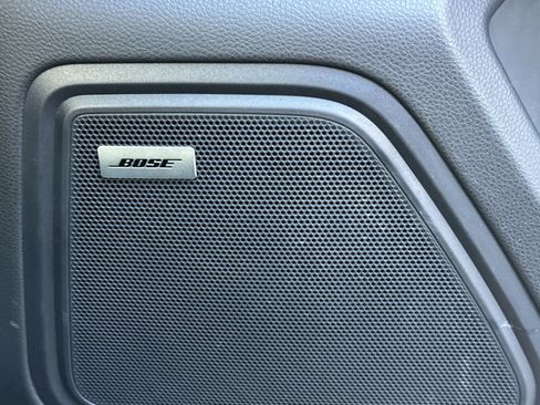 Certified 2025 Porsche Macan image 20