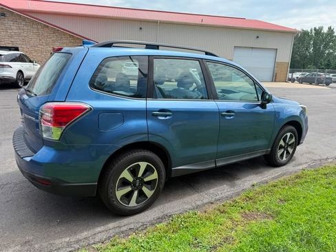 Used 2018 Subaru Forester 2.5i w/ Alloy Wheel Package AWD/4WD image 4