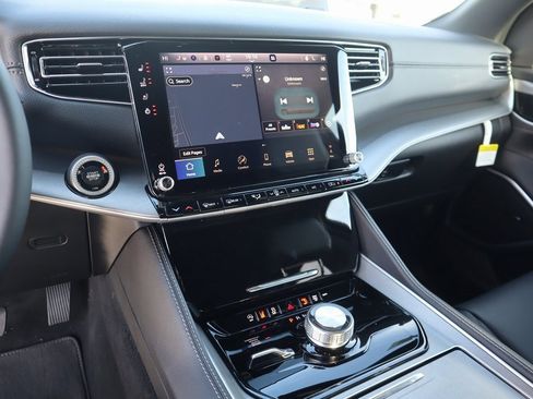 New 2025 Jeep Wagoneer Base w/ Premium Group I image 5