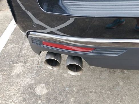 Used 2022 Chevrolet Tahoe RST w/ Sport Performance Package image 9