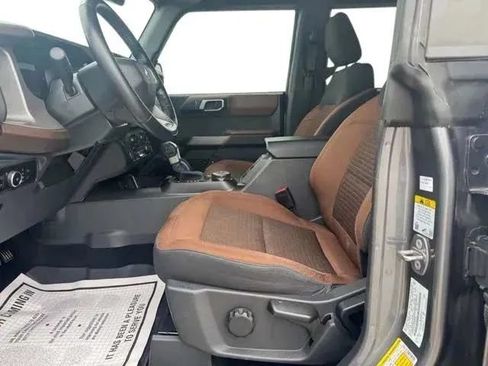 Used 2023 Ford Bronco Outer Banks w/ Sasquatch Package AWD/4WD image 9