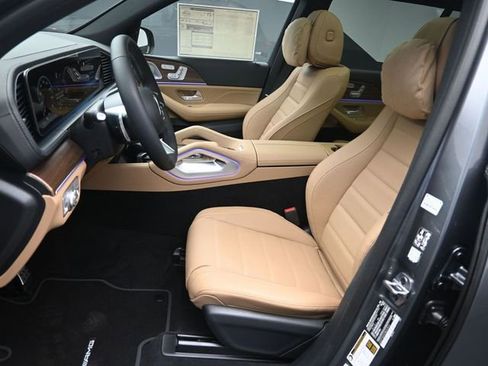 New 2026 Mercedes-Benz GLS 450 4MATIC image 18