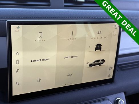 Used 2023 Land Rover Defender 130 SE image 27