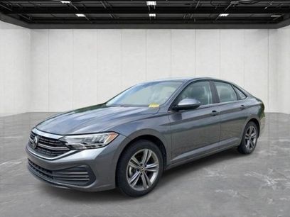 Used 2024 Volkswagen Jetta SE