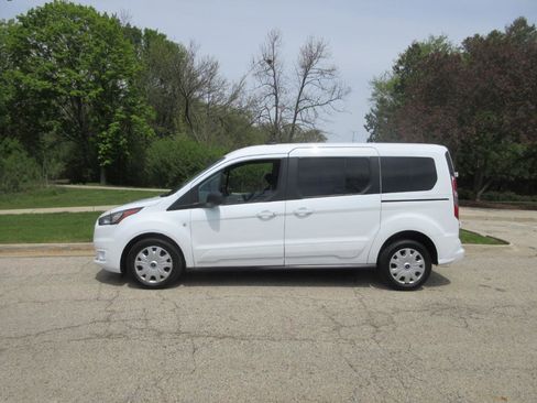 Used 2022 Ford Transit Connect XLT FWD image 25