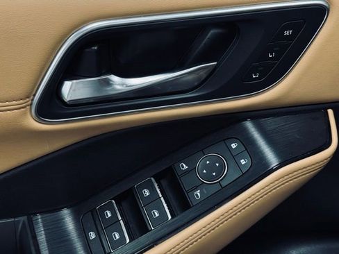 Used 2023 Nissan Rogue Platinum w/ Platinum Premium Package image 14