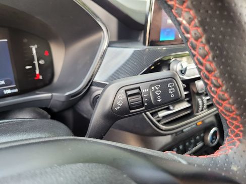 Used 2025 Ford Escape ST-Line FWD image 28