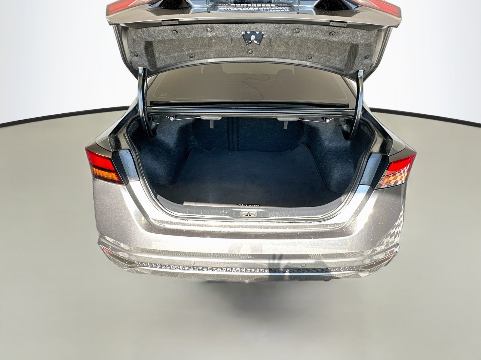 Used 2023 Nissan Altima 2.5 S FWD image 23