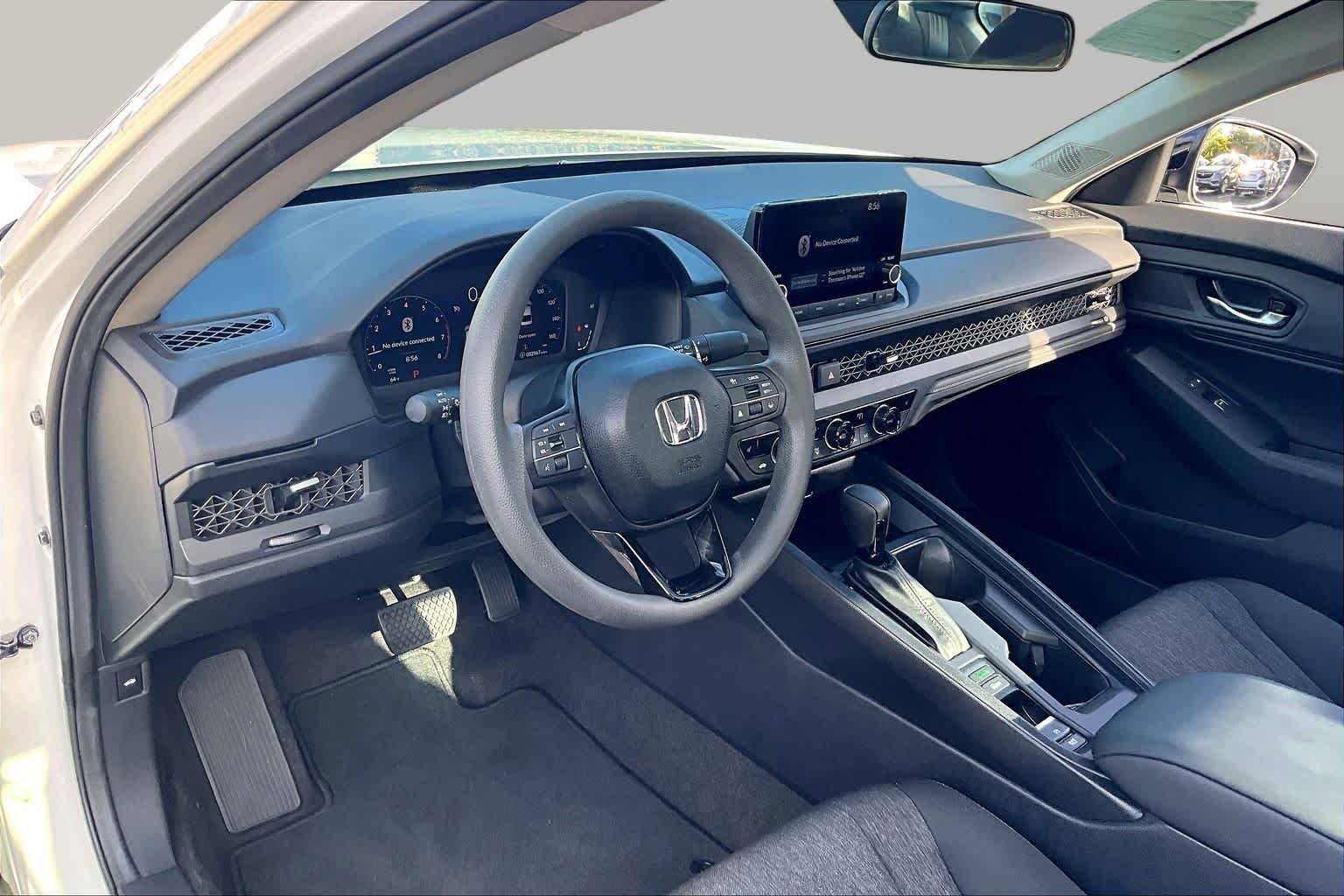 Certified 2025 Honda Accord SE image 18