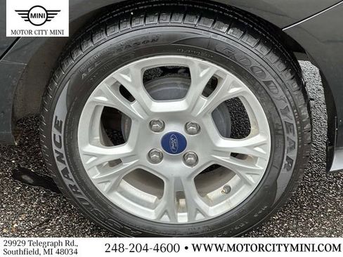 Used 2015 Ford Fiesta SE FWD image 13