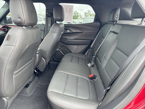 Used 2025 Chevrolet TrailBlazer RS w/ Convenience Package FWD image 22