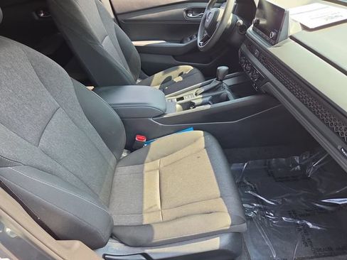 Used 2023 Honda Accord LX image 17