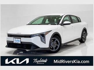 Used 2025 Kia K4 FWD video 1
