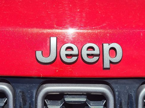 Used 2025 Jeep Compass Latitude w/ Altitude Special Edition AWD/4WD image 28