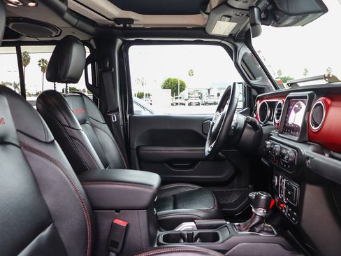 Used 2020 Jeep Gladiator Rubicon image 18