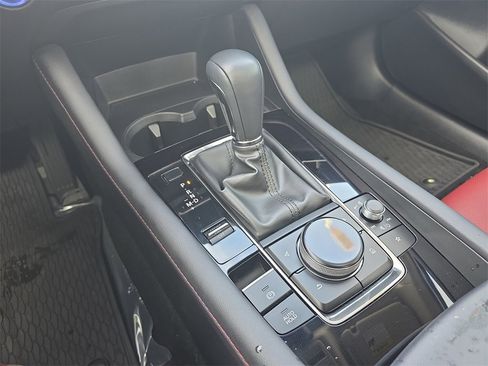 Used 2023 MAZDA MAZDA3 s image 24