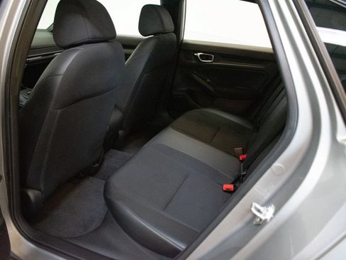 Used 2022 Honda Civic Sport image 19