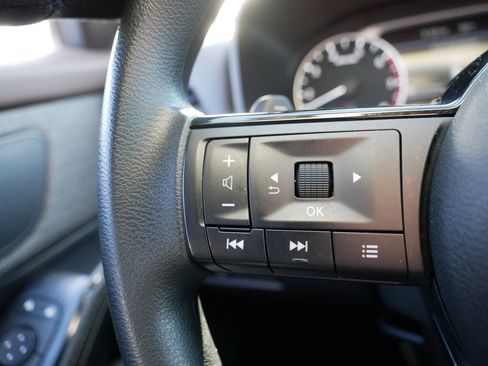 Certified 2023 Nissan Rogue SV image 28