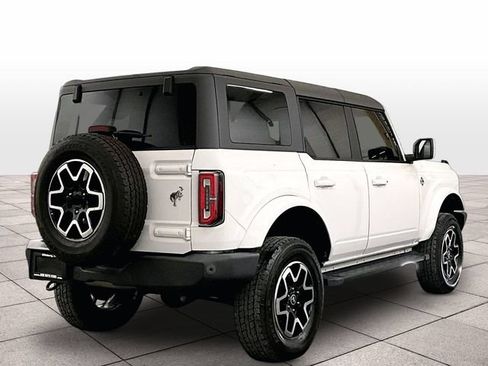 Used 2021 Ford Bronco Outer Banks AWD/4WD image 11