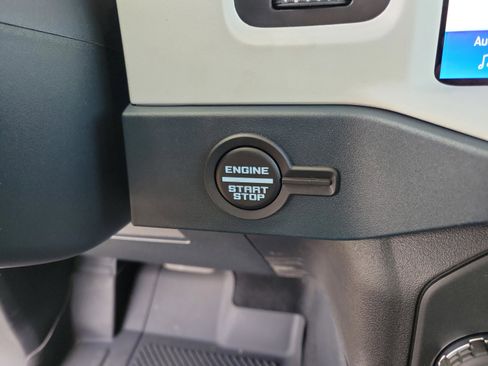 New 2025 Ford Bronco Heritage Edition image 16