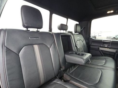 Used 2022 Ford F250 Platinum image 17