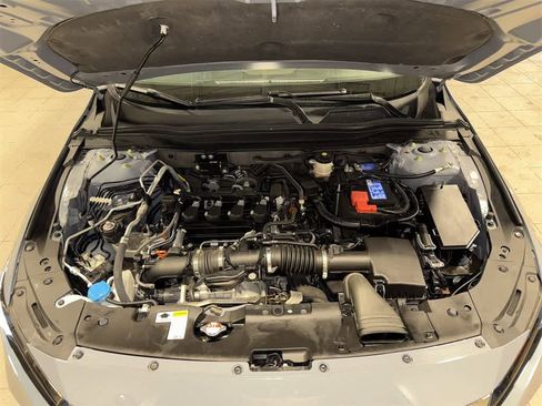 Used 2022 Honda Accord Sport image 12