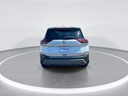 Used 2023 Nissan Rogue SV AWD/4WD image 8
