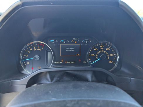 Used 2016 Ford F150 Lariat w/ Equipment Group 501A Mid image 27