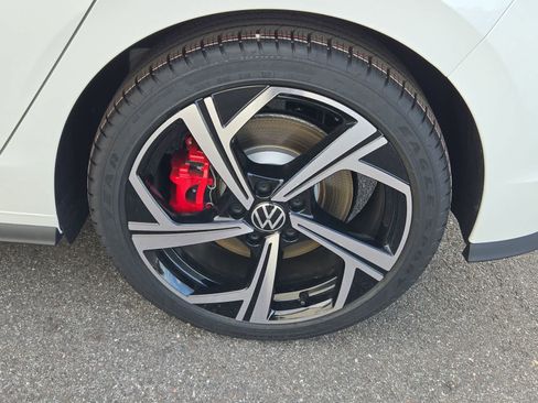 New 2026 Volkswagen GTI SE FWD image 21