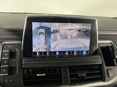 Used 2021 GMC Yukon SLT w/ SLT Luxury Plus Package image 15