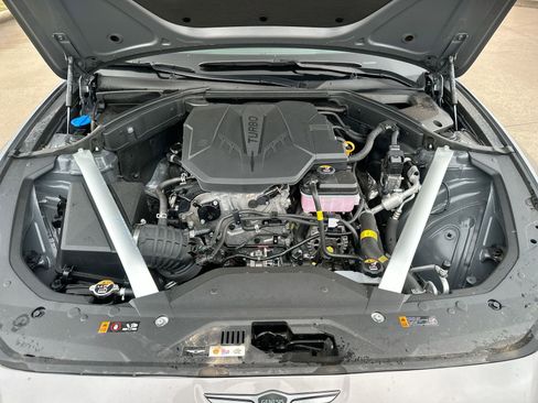 Used 2024 Genesis G70 2.5T image 25