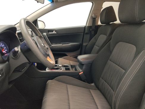 Used 2020 Kia Sportage LX image 17