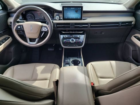 Certified 2022 Lincoln Corsair FWD image 12