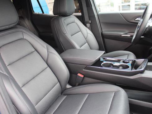 New 2027 Chevrolet Equinox LT w/ Convenience Package II FWD image 15