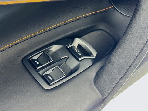 Used 2024 McLaren 750S image 16