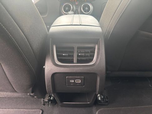 Used 2025 Chevrolet Blazer LT FWD image 22