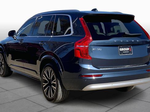 Used 2022 Volvo XC90 T6 Momentum w/ Advanced Package image 12