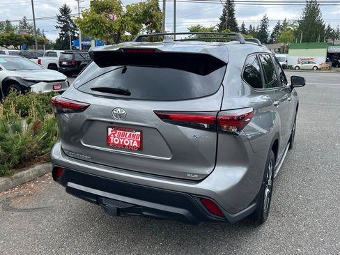 Certified 2025 Toyota Highlander XLE AWD/4WD image 7