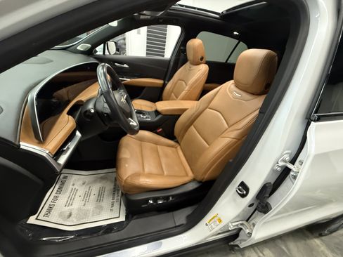 Used 2024 Cadillac XT4 Sport image 13