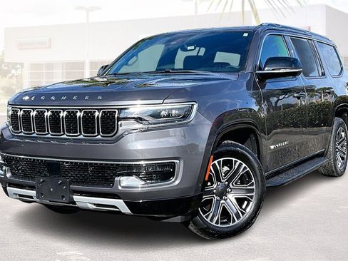 Used 2023 Jeep Wagoneer Series II image 34