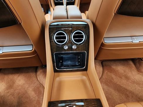 Used 2015 Bentley Flying Spur V8 AWD/4WD image 47