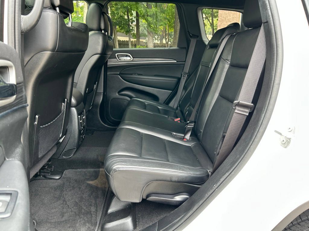 Used 2022 Jeep Grand Cherokee Limited AWD/4WD image 26